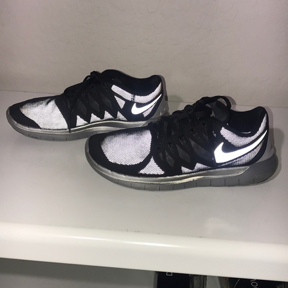 Nike| Running Shoe - Picture 3 of 5